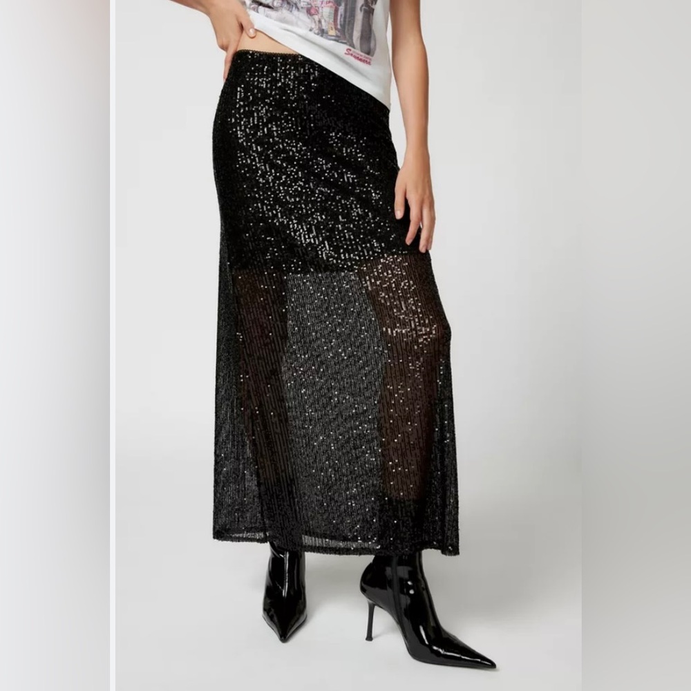 Urban outfitters shimmering black and silver sequin midi /maxi length sk…